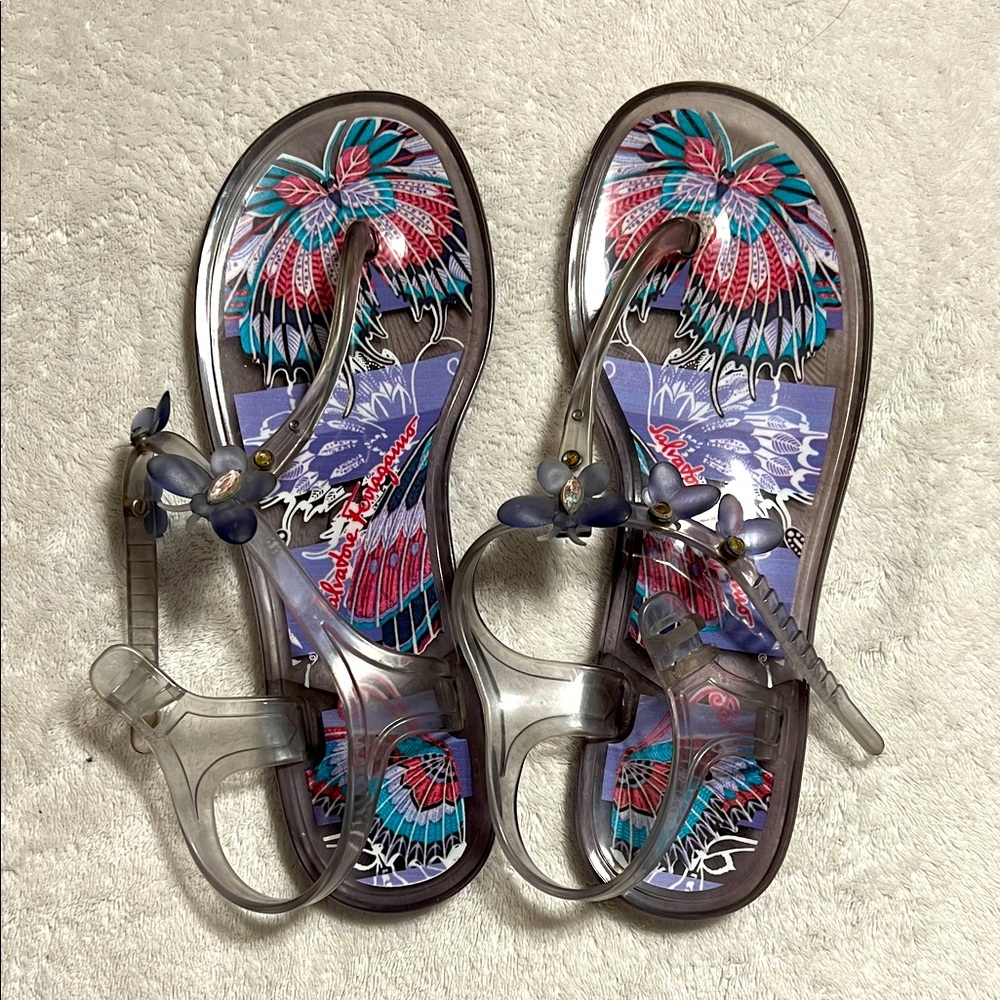 Salvatore Ferragamo. Stylish Women's Sandals with Butterfly 🦋 Design. Sizes 8
